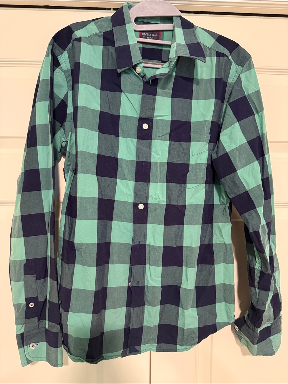 UNTUCKit Men's Mint and Navy Plaid Casual Button-Down Shirt